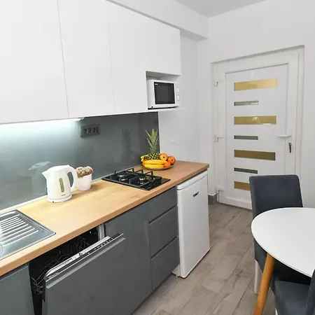 Apartment Mit Terrasse Apartment