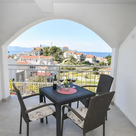Apartment Mit Terrasse Gradac (Split-Dalmatia)